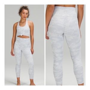 🔥 Lululemon Wunder Under 25” White Camo 4